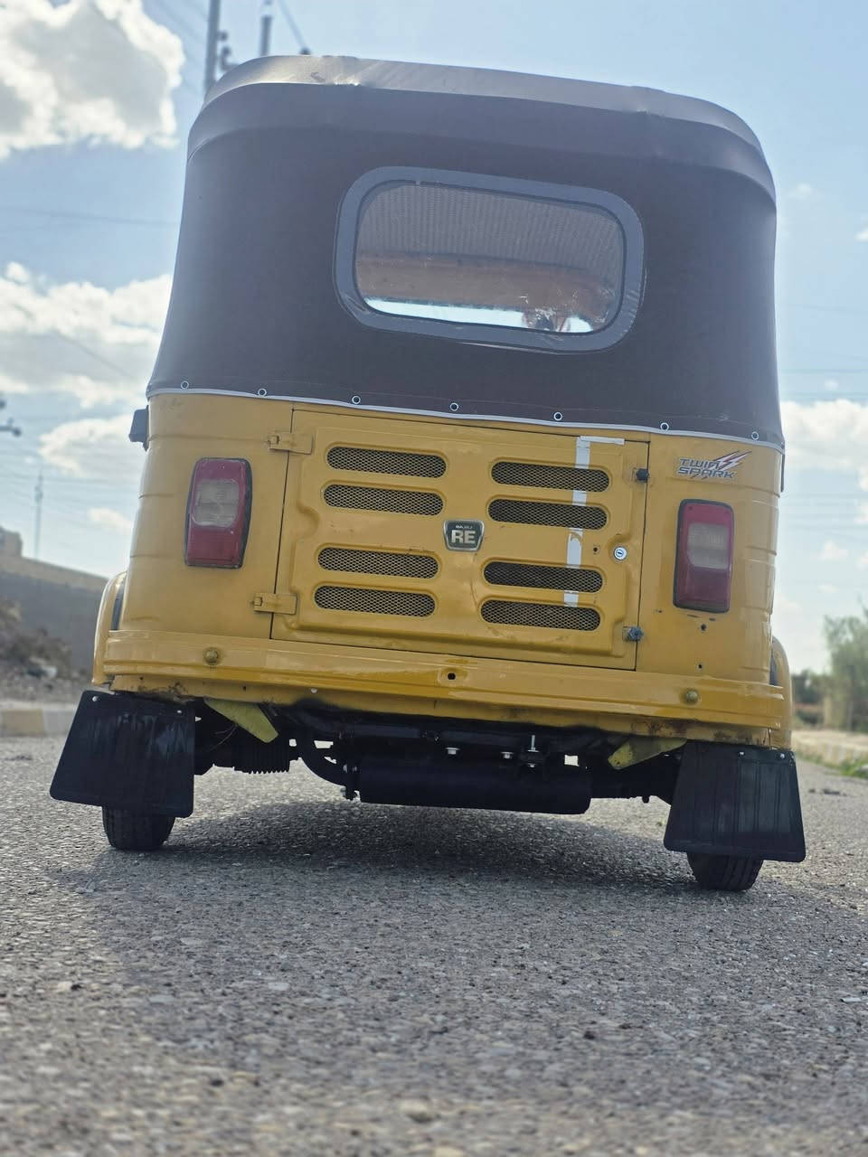 اسلام عليكم تكتك 18طالعه بل 19 اوراق تكتك حلوه ونضيفه ما عوزه شي وجاهزه كبل لشارع بيه صفحه واحد ولباقي كفاله المكان المجر التصال ***********
