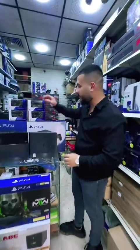 بلي ستيشن 4 اون لاين  باقي كميه محدوده *********** عنوان المكتب بغداد البياع شارع عشرين مقابيل دائره الكهرباء. مركز دبي

