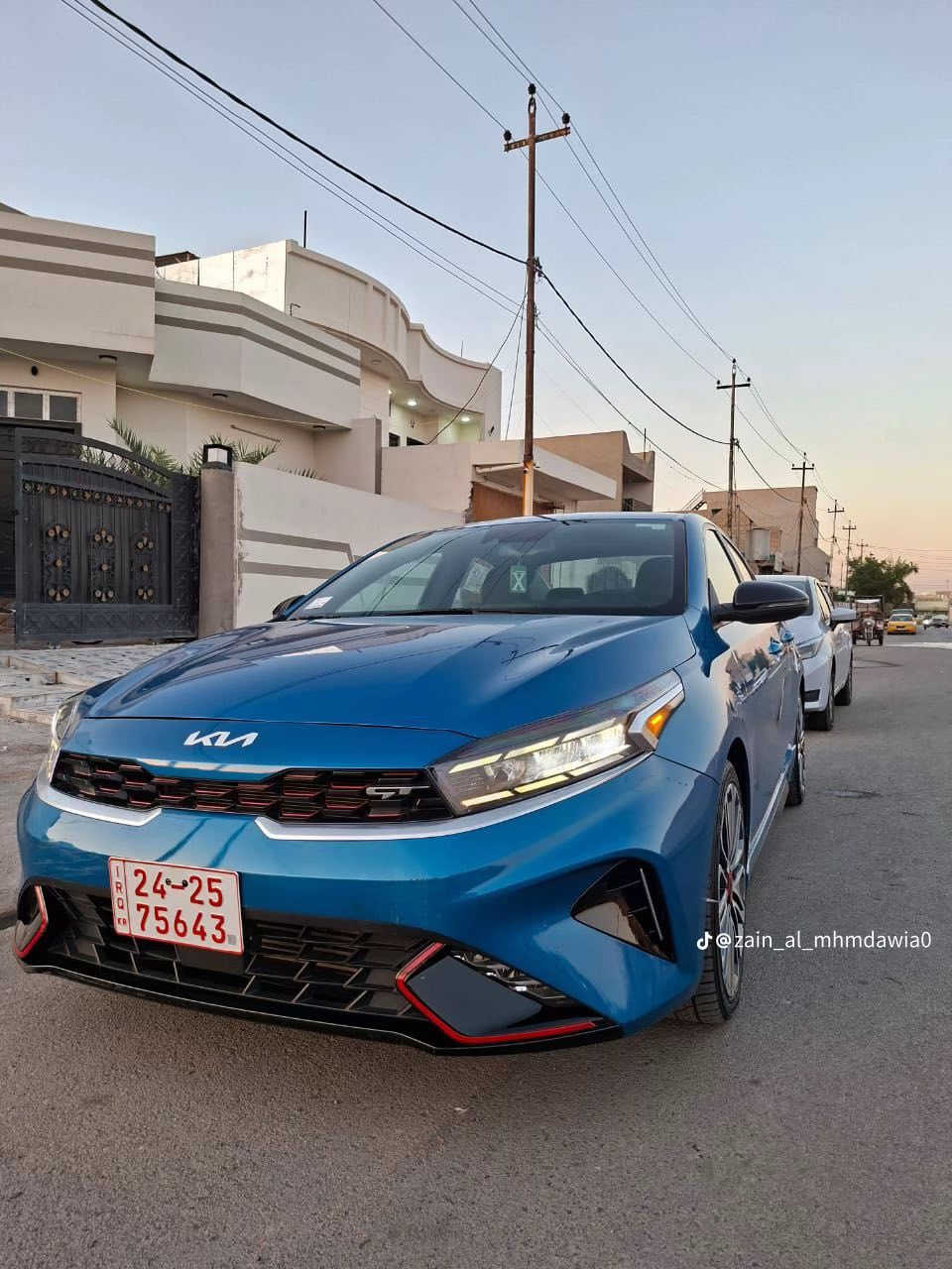 سلام عليكم فورتي GT موديل 2023 دخول جديد فول فول بدون حادث كلين
دخول ذكي 

بصمه 

كشنات جلد 

تبريد خلفي 

لليت خلفي امامي للد

مانع انزلاق

كشنات تدفئه تبريد 

مكينه 16 توربو 

شفتات استيرن 

ويل كب رياضي

ثلاثه انظمه قياده

قياده ذاتيه

توقف ذاتي 

اضواء ترحيب عنده اقتراب

شاشه كبيره 

كامره خلفيه دواره

رادارات بل. مري 

هندبريك بصمه 

بصمه ابواب 

فتح صندوك عند اقتراب 

سستم سماعات 

شحن واير ليش

تحديد مسار 

وبعد اكو مواصفات ماذكرتهن 

مكان اربيل سعر 147 بيها مجال بسيط 

***********
