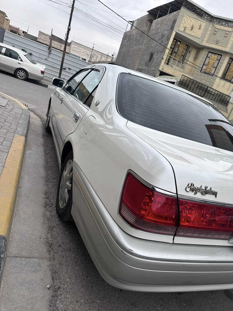 السلام عليكم  مكلف بالنشر  مكلف بالنشر 
للبيع ملكة (جنون)
موديل ٢٠٠٠
تسجيل جديدد قرار ٤٨ شرط التحويل نفس اليوم 
رقم بصره هزا جديد رقم جديد 
فول ١/١
فتحه سلايت كشنات ٤ كهرباء برده خلفيه شاشه اصل سيدي ٦ اقراص بلاتوث كامره كامرات امامي بلادي حساس دعاميه تحوير فوك جوا معيود 
دشبول عارف العيساوي تخم تاير حداد من طول لطول دبل شاشه ليزري وعادي ستيراً كهرباء تبريد خلفي امامي ماشيه ١١٣ داخلي بيجي  يرباك كشن وتكم ودشبول سياره جاهزه من طول لطول 
شرط ماتذب عليها دينار واحد  
محرك ديفور الجبير شاصي ٧٥ ويكب نجمه 
اريل امامي لحيه قواعد ارقام سياره مرتبه وجديده
اي ستفسار الاتصال بالرقم ***********محمد
مكان السياره بصره حي المهندسين
سياره كفاله من دعاميه لدعاميه 
كفاله من صبغ عراق واليابان بيها فقط سحب كارت
