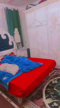 غرفه صاح عراقي بيضه السعر٤٠٠وبيهه مجال المكان بغداد الرقم 07770204675