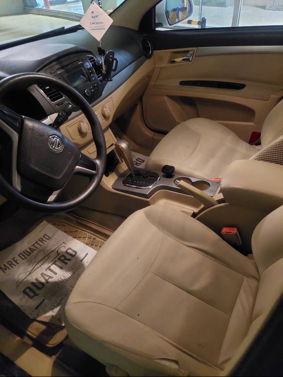 MG 350 
موديل 2012
حساسات للخلف 
ماشية 125000km
4 قطع صبغ
محرك نظيف 
ايسي ثلج
سنوية 2028
السعر 6000$ بي مجال قليل
*********** أربيل, العراق
