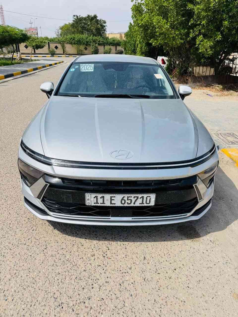 للبيع هونداي سوناته موديل 2024  محرك 2500لون رصاصي سياره جديده بمعنا الكلمه وارد امريكي بيهة فقط كلير باب السدر الأيمن ولك الفحص سياره رقم بغداد شهداء لسياره جاهزه من كلشي حداديه تخم تاير توني مبدل لسياره مناقصهة اي شي فقط لد الأمامي في كسر بصيط عنوان السياره بصره سفوان للستفسار ***********
لسعر 190بيهة مجال بصيط
