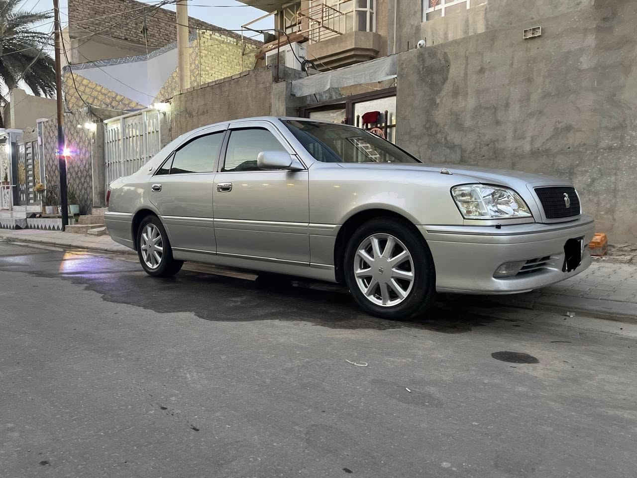 السلام عليكم 
ملكه للبيع قرار 48 مداور
المواصفات 
.2003 اصل
.شاصي71
.دكمتين
.4 كراسي كهربائي
.برده
.تحوير فوك وجوه نجف دشبول عارف
.كرستال اصل 
.السياره كفاله كص ضربه رسميات
.مكينه ديفور الاقتصادي
.تخم تاير صدر امامي خلفي باتري مكينه كير كفاله 
.ارقام إنكليزي تحويل ثاني يوم بسمك
مو وكاله 
.مكان السياره حله نادر 
للاستفسار 
***********
***********
السعر 136
