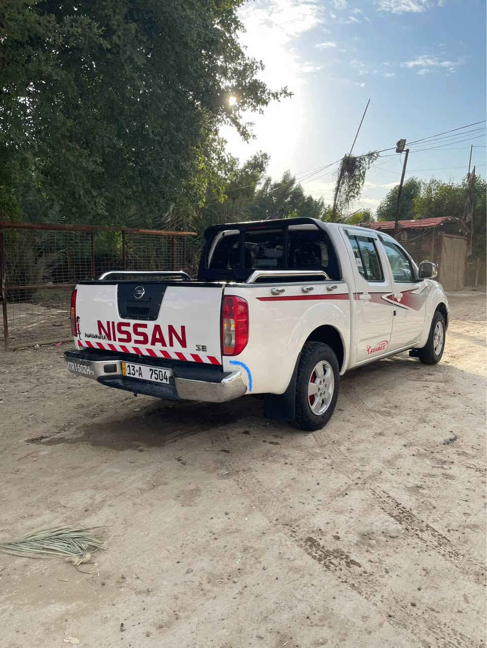 سلام عليكم 
نيفارة للبيع
مديل 2013
رقم ميسان مشروع وطني 
سنوية جديدة 
مكينة وكير مكفول
السيارة جاهزة
الصبغ مكان الشريط الموضح بل صور الباقي مكفول 
مكفولة من الضربة ومن قطعة مبدلة
العنوان بغداد قرب العبيدي 
السعر 108 وبيهة مجال 
رقم الهاتف *********** بغداد, العراق
