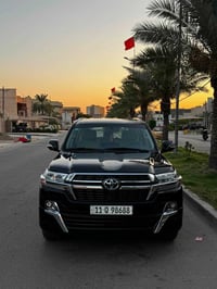 لاندكروز 2021 vxr مغلفه 8 سلندر 5.7 السياره جديده ماشيه 47 الف فطيم ال...