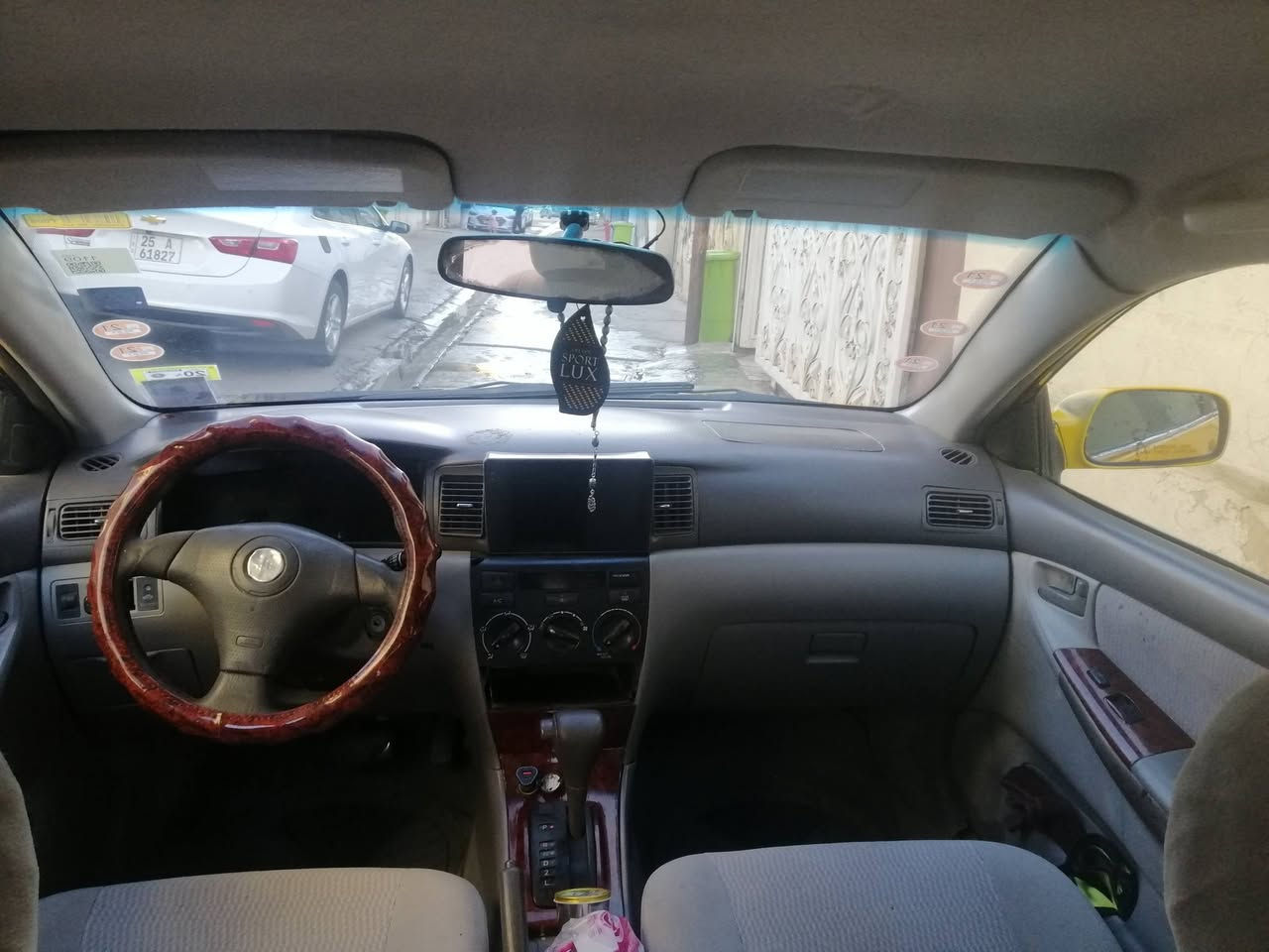 سلام عليكم
كرولا نحله موديل ٢٠٠٧ كندي
رقم صلاح الدين دولي 
سنوية لحد ٢٠٣٠
شرط التحويل تأخذ البصمه مني 

حجم محرك ١٨٠٠
كير محرك شرط لا صرف ولا بخار

تبريد تدفئة كلها شغال مضبوط
كهربائيات كلها شغال
دواخل نظيفة
صدر نص عمر
ضررها جامرلغ أمامي طرف سايق ومبدل بدون دواخل جامرلغ أمامي سكن مبدل تجاري
سيارة كاعده الحمدلله ونصبتها حلوه
تكم وسقف صندوك بدون قطرة معجون
وبيها تصفيات مال صبغ

سعر سيارة ٧٣ وبيها مجال للطيبين  مكاني كركوك
وكلشي مكتوب وموضح اقرا المنشور زين خابرني وتشلع عيوني
***********
ملاحظه:دفتر بانزين مقدم وباقي استلام من شهر ١١ قدمت بس باقي استلام
