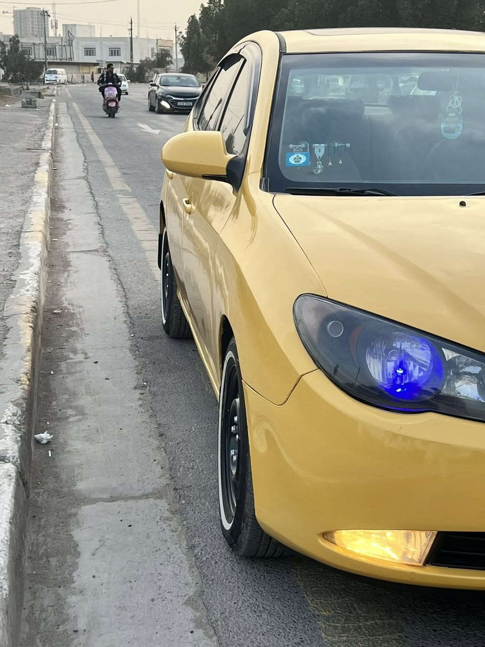 سلام عليكم النترا وارد امريكي مصفره هيئه وغرامات مكينه وكير خير من الله صدرا امامي وخلفي جديد قبل سبوع مبدله تخم تاير ابو الخط البيض جديد تبريد ثلج 🥶 دوشمه جديد ..سعر 80  وبيه مجال بصيط . . رقم الهاتف ***********.     *********** /
