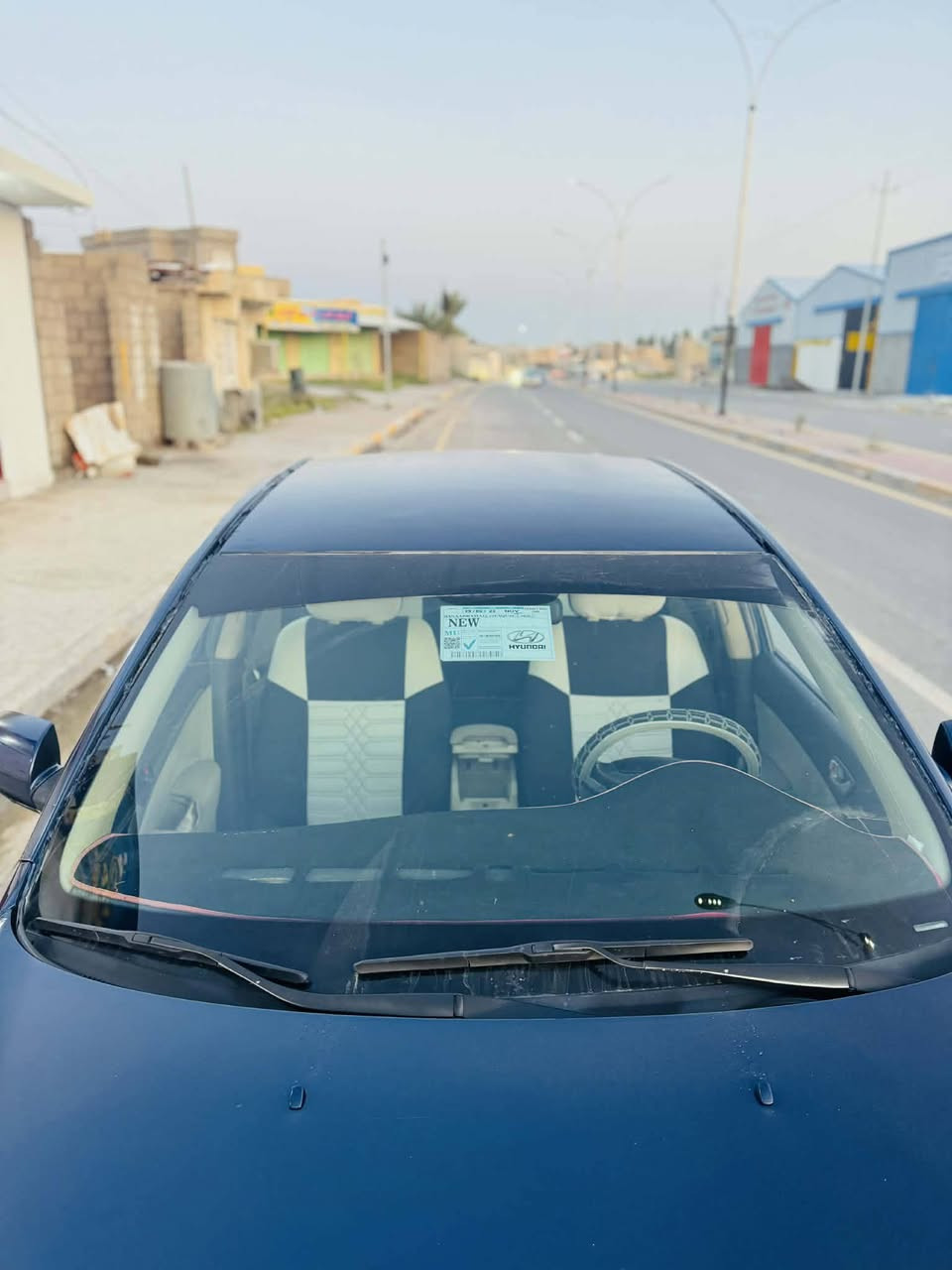 السلام عليكم
للبيع سوناتا ادوات موديل 2010 
محرك 2400  كير شرط صدر جديد تايرات جدد 
السعر 44 وبيها مجال مكاني صلاح الدين الشرقاط 
للاستفسار 
***********
***********
