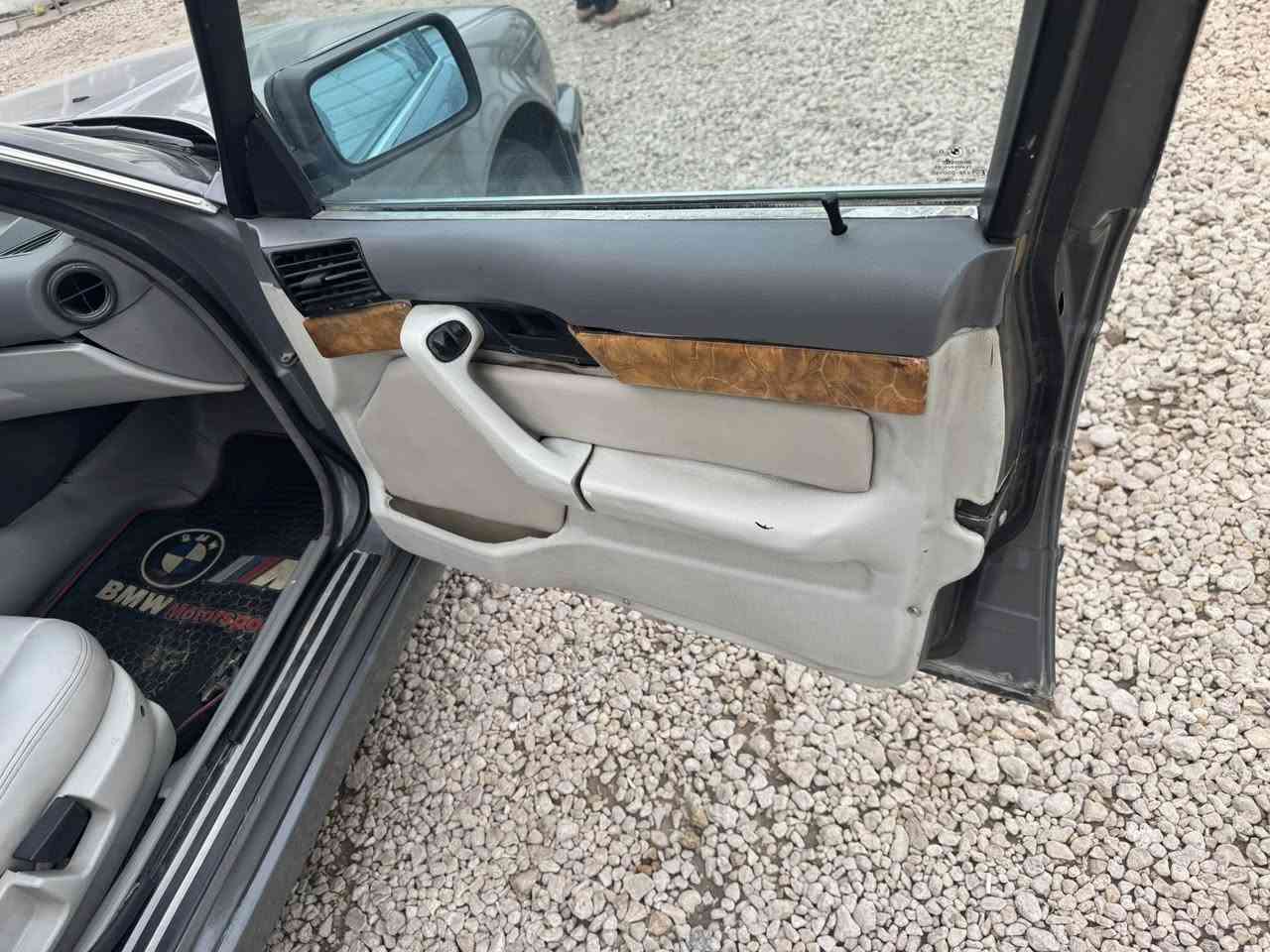 السلام عليكم ٥٢٥ اصل مكينه ٢٥ عدل موديل ٩١حداديه حاهزه مكينه وكير كفال رقم نجف الماني مداور ثاني يوم السعر ٦٢ وبيه مجال قليل العنوان نجف ***********
