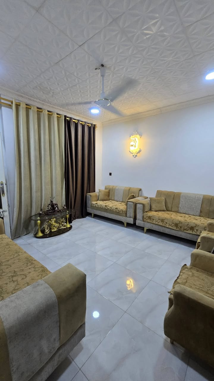 #للبيع #مشتمل #طابق #واحد 🏛

للبيع مشتمل طابو صرف🌴
 مساحه ١٢٥ متر🌴

واجه ٦.٢٥ متر 🏠
نزال ٢٠ متر 🏠
شارع ١٠ متر 🏠
البناء طابوك والسقف صب مسلح 🏛

يتكون الشتمل من طابق واحد 🏨
استقبال ٥ × ٤ 🏠
صاله ٤ × ٤ 🏠
مطبخ ٣ × ٤ 🏠
غرفة نوم ٦ × ٥ 🏠
صحيات داخليه وصحيات خارجيه  🌏

تتوفر فيها جميع الخدمات السكن 🌴

باقي التفاصيل موضحه في مقطع فيديو والصور 📷
 
الموقع  المحاويل حي الرسول او حي ابو اريج سابقاً🌏🌏🌏🌏

🌿🌿🌿🌿🌿🌿🌿🌿🌿🌿🌿🌿🌿
#للإستفسار اكثر او معرفة السعر يرجى مراسلتنا او  الاتصال على الارقام التاليه او زياره #مكتب #عقارات #اراضي #المحاويل الكائن في قضاء المحاويل حي ١٧ قرب #مقهى الصياد القديم 
*********** / *********** حسين أبو شمس
