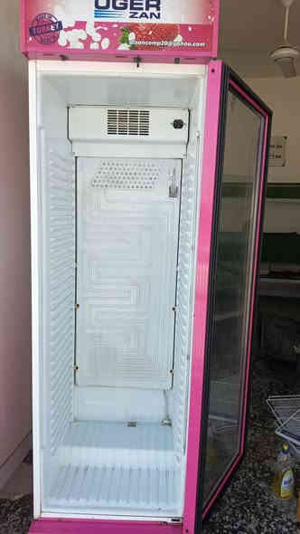 #للبيع. 
أغراض محلات مخضر ودجاج وسمچ للبيع كاملة مثل ما موضح بالصور. 
السريدات المربع الثالث مقابل المولدة
***********
