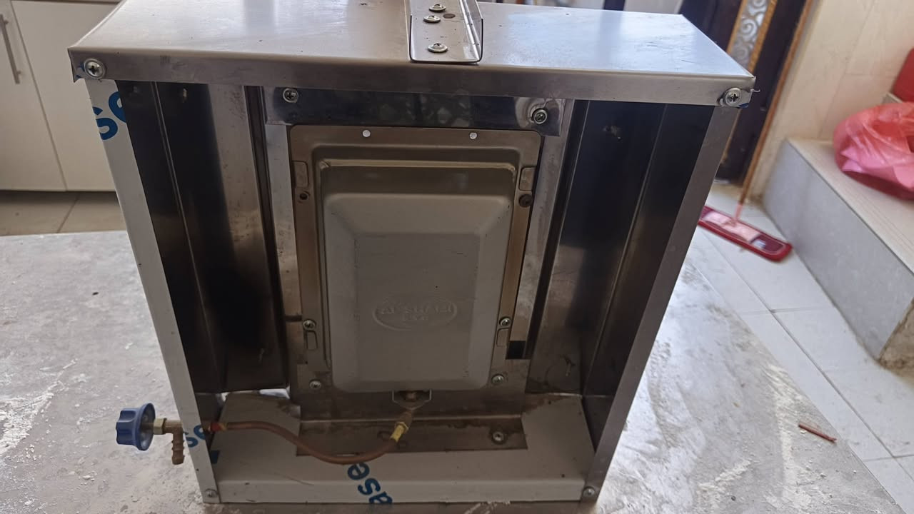 شواية للبيع
استعمال قليل كلش مثل ما واضح بالصورة
مكاني الحلة 
***********
السعر 35 الف
