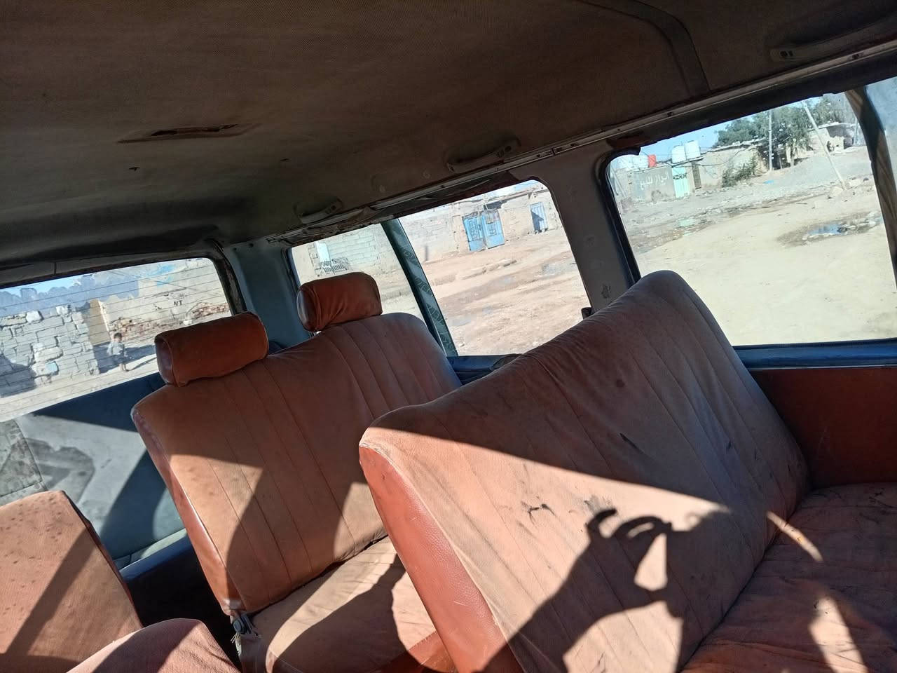 بسته موديل 94سياره حلوه رقم واسط سياره بلاديه شواصي بلاديه سنويه ل ٢٧ مصفره تحويل ثاني يوم سعر ٢٣ وبيه مجال مكلف بل نشر المكان بغداد نهروان *********** المكينه فاره يطق
