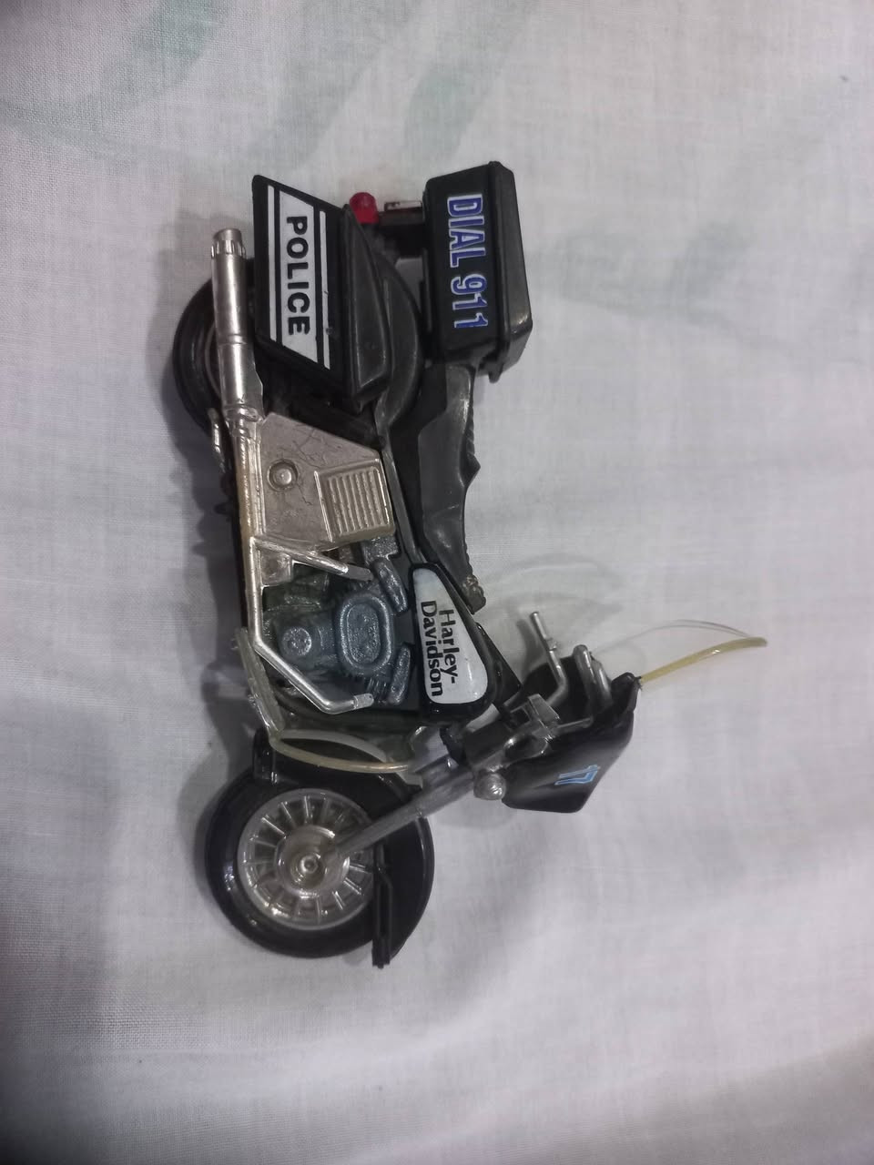 ٢٠ الف دينار
مصغر دراجة هارلي ديفيدسون

حالة ممتازة

صنع تايلندي 

متوفر واحد


**إذا كنت صاحب هذا الإعلان وتريد حذفه لأي سبب، رجاءا أرسل رسالة إلى الدعم الفني**