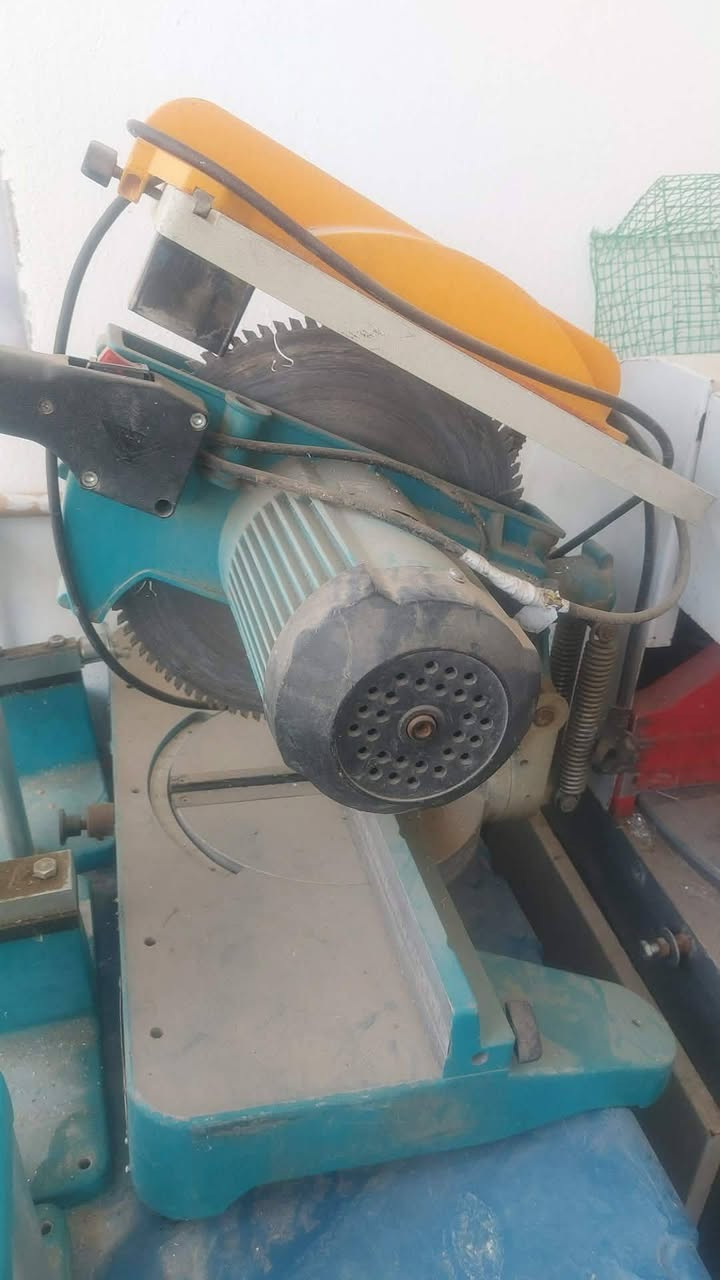 معمل المنيوم .. تخم ثاقيب و كومبرسر و كتتر يلماز و كتر كبير كلهن شرط سنكل جديد ....***********
