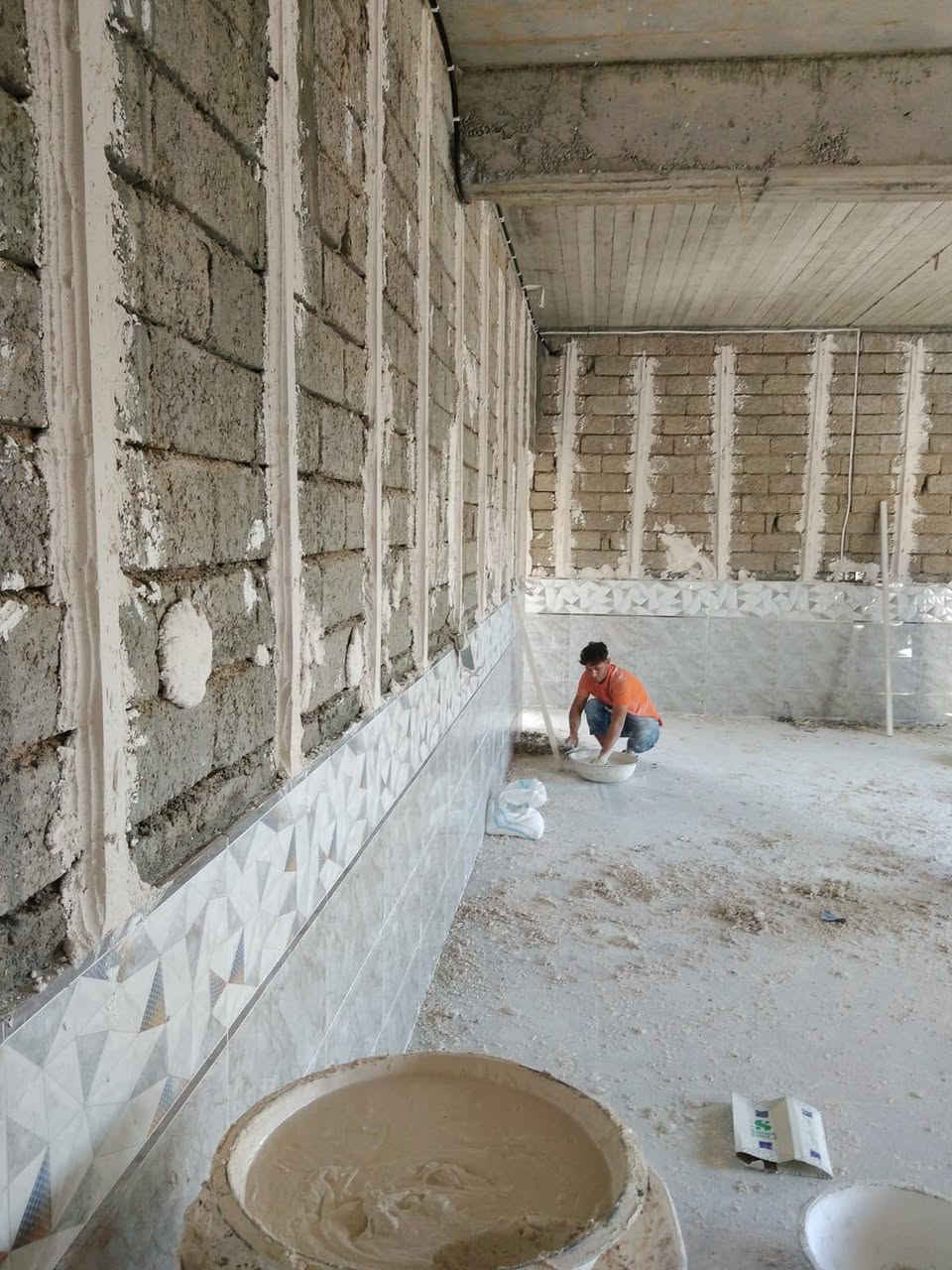 سلام عليكم كادر احمد المعماري لباخ جص من الموصل شتقلت عدت مكانات #بكياره شقل سريع ونضيف ومسطره على خيط وهاذه رقمي للتواصل على الخاص ***********////***********
