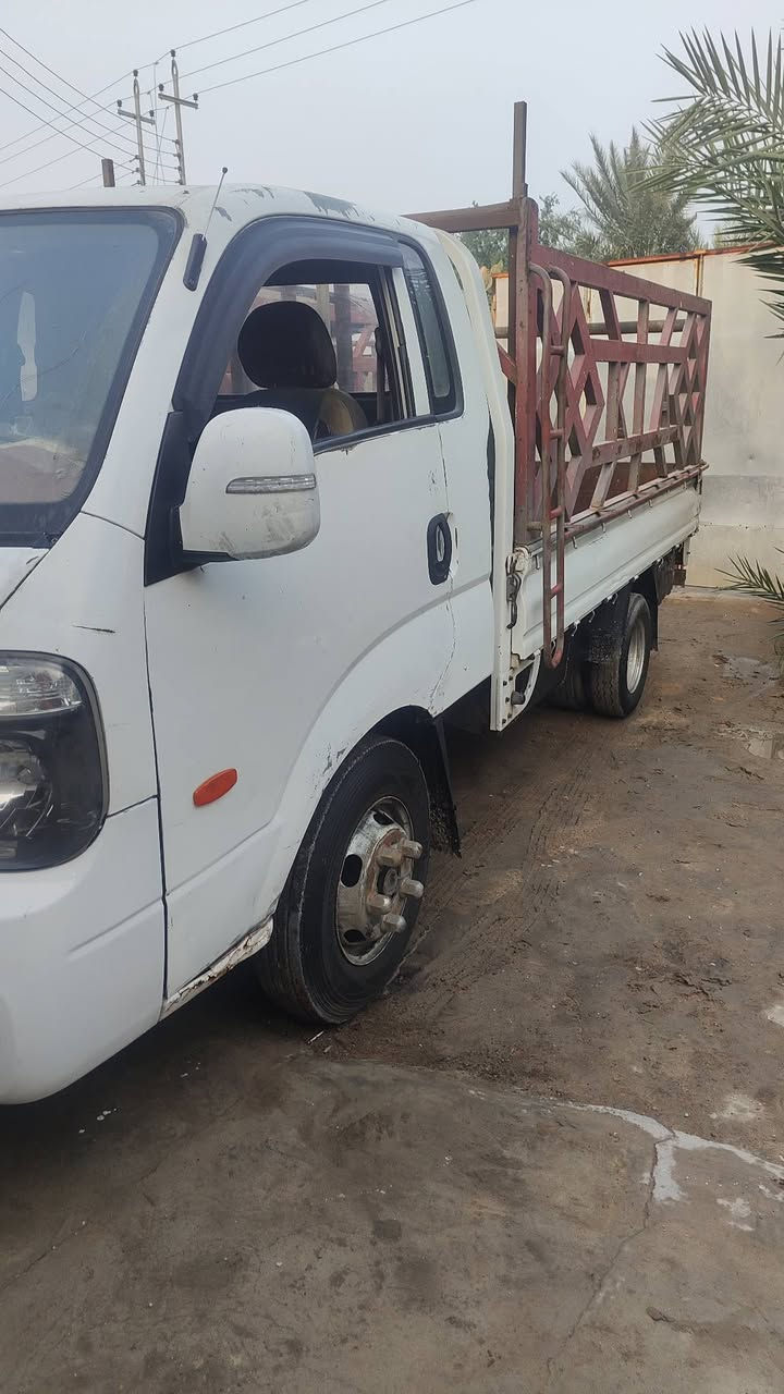 كيا فحل مسكر 2013
رقم كربلاء باسمي مشروع وطني 
السعر115
***********
***********
مكاني البصره الزبير
