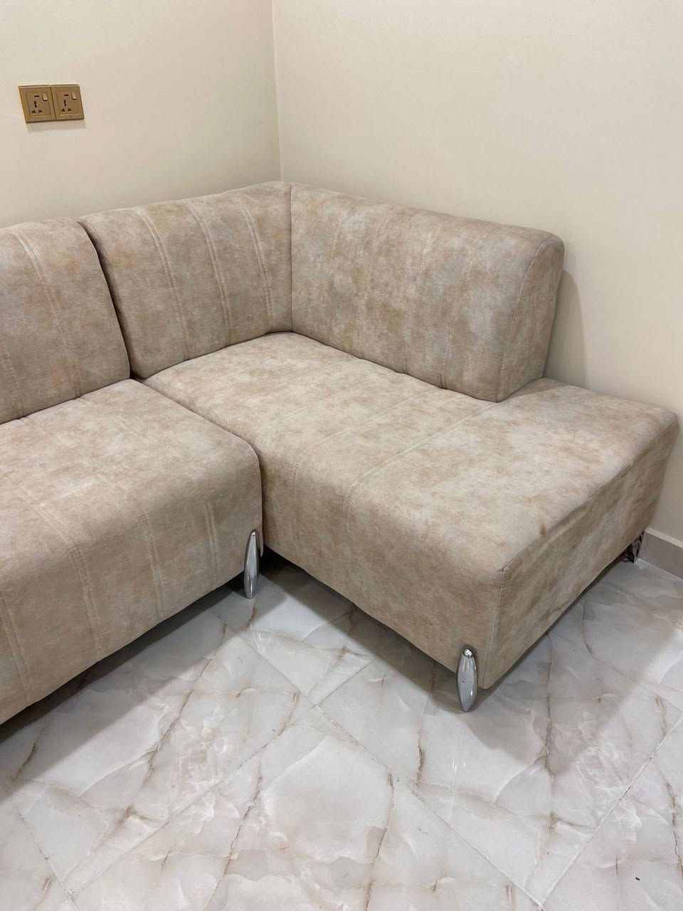 للبيع ديوان تركي درجه اولى جدا ثقبل اي ضرر مابي سعره ٣٥٠ وبي مجال


**إذا كنت صاحب هذا الإعلان وتريد حذفه لأي سبب، رجاءا أرسل رسالة إلى الدعم الفني**