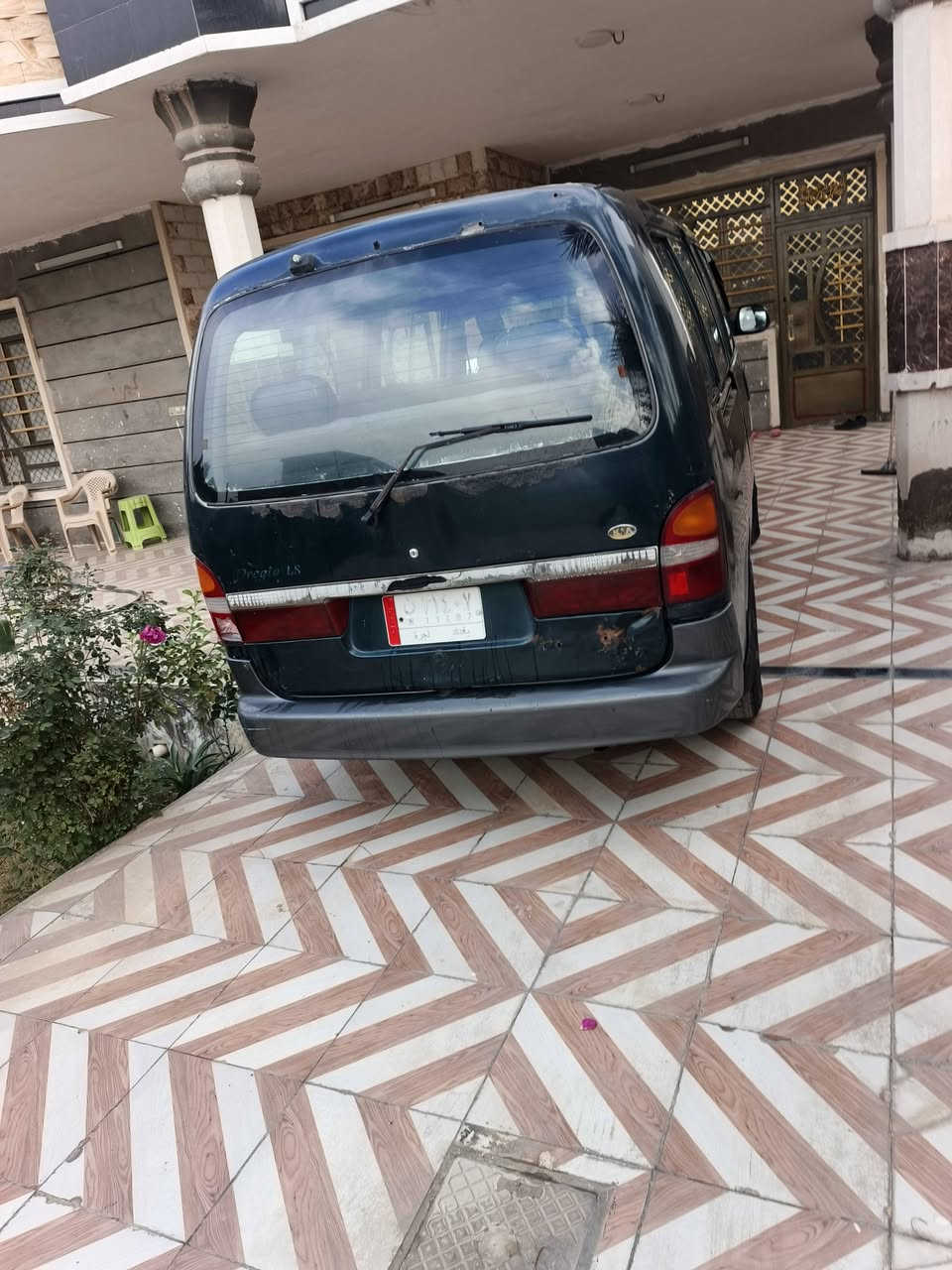 سلام عليكم ورحمة الله وبركاته  كيه بريجو  موديل 96 سنويه  صاقطه  رقم بغداد  تحويل  ثاني  يوم   مصفره   محرك  نص  عمر  سياره  حلوه  بس يرادلها ترتيب  شويه   باتري  جديد  السعر ٤٥  بيها  مجال  تعال  تدال  رقم  *********** بي وتساب ***********4 العنوان  بغداد  المحمودية  ناحيه  الرشيد  طريق  37  قرب أسواق غازي
