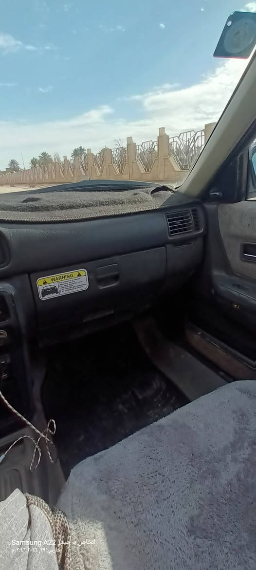 السلام عليكم للبيع مازدا م ١٩٩١ سياره مكفوله من الظربه مكينه ١٢ بخ كير حداديه جيده تخم تاير باتري جديد كهربائيات كله شغاله  رقم بغداد انكليزي مميز مكان السياره الديوانيه المالك بغداد ثاني يوم مداور السعر ٤٥ وبيه مجال غير متواجد على الفيس للاستفسار ***********
