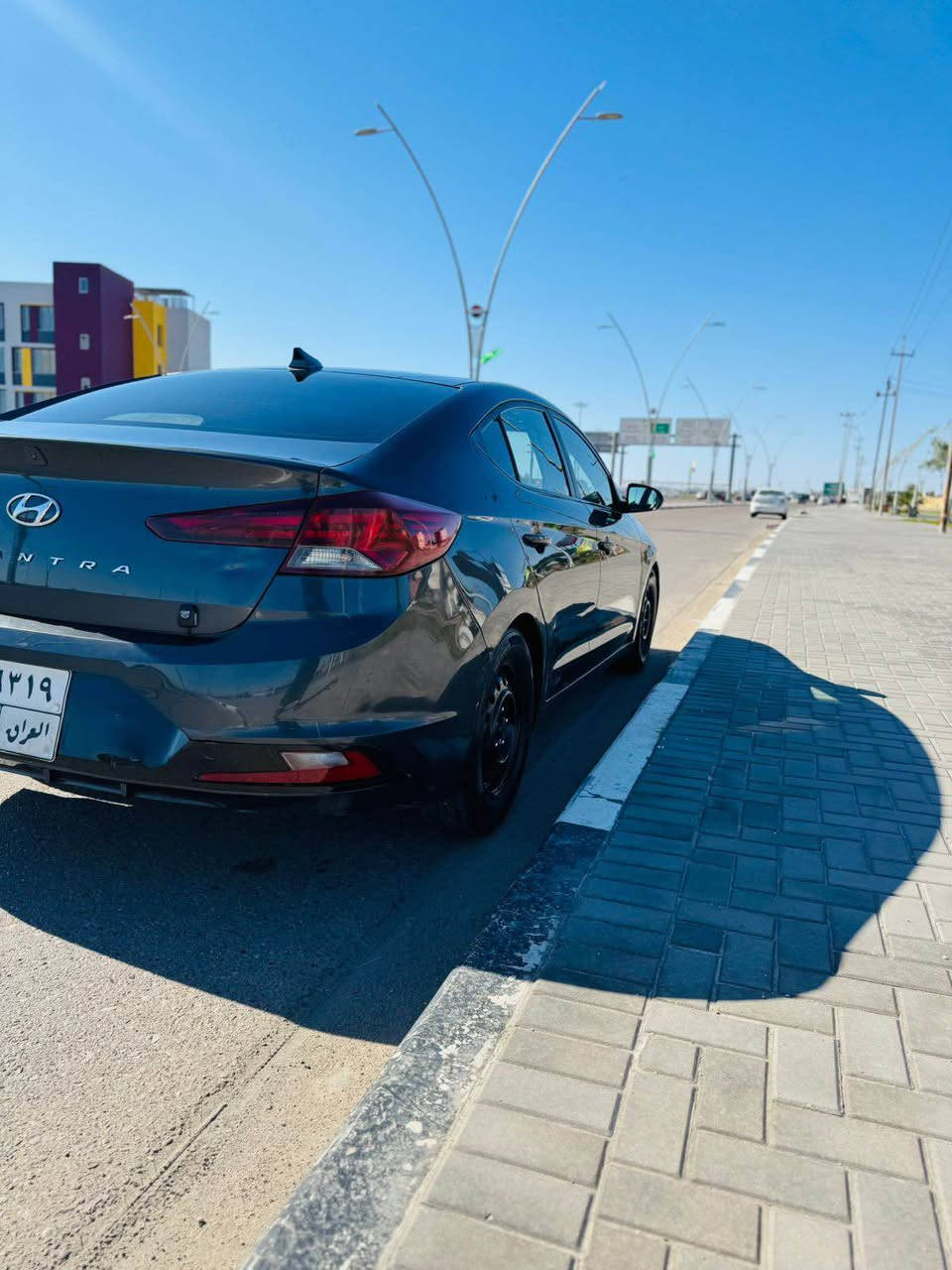 السلام عليكم 
النترا موديل 2020 وارد امريكي
محرك 2000 دوش 
شاشة وكامرة وحساس 
رادار جانبي بالمري
رادار امامي توقف ذاتي
تحكم كامل ستيرن مع مثبت سرعة
ممشة السيارة 97000 ميل
حادثها چاملغ امامي وبنيد وصار بيها صبغ جاملغ خلفي 
السعر 120 ورقة وبي مجال بسيط
مُكلف بالنشر هذا رقم صاحب السيارة

‭0770 990 5661‬ البصرة, العراق
