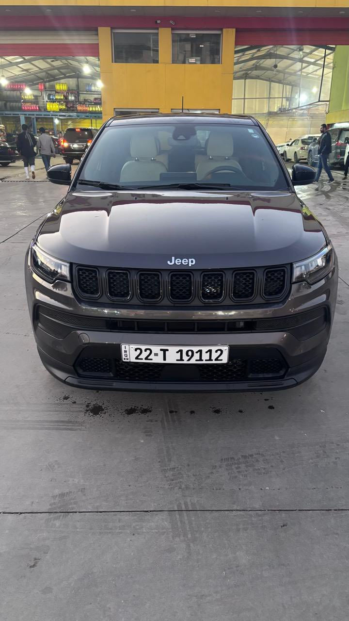 السلام عليكم
جيب كومباس موديل 2023 
محرك توربو 2000 
ضررها باب وجاملغ بجم كبس ارباك بس بردة 
ماشية 32 الف كيلو 
مواصفات  
بصمة 
شاشة كبيرة 
رادار امامي وجانبي وخلفي 
دبل اكسل 4*4 
لايتات زينون تبريد قطعتين السيارة مغلف الداخل كلو 
محرك كير كهربائيات حدادية كلها بشرط جاهزة ماتحتاج مصرف 
السيارة ترقيم جديد هزة ورقم وسنوية كله جديد تحويل او وكالة بشرط 
السعر المطلوب 165 ورقة 
مكان السيارة اربيل 
***********
***********
