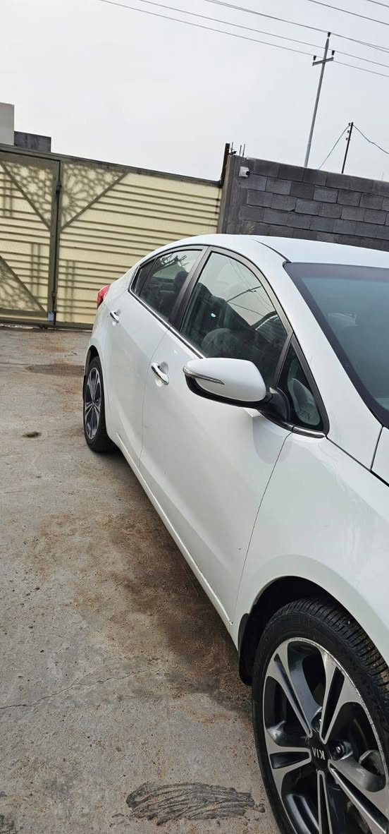 سلام عليكم كيه سيراتو موديل 2014
فول موصفات ما عده الفتحه حساسات خلفي امامي بصمه السياره كفاله من كلشي ما عده شبر بارد بل جاملغ المامي رقم شمالي السنويه 2030السعر 138 وبيهه مجال الرجا انه مكلف بنشر رقم صاحب السيار ***********
