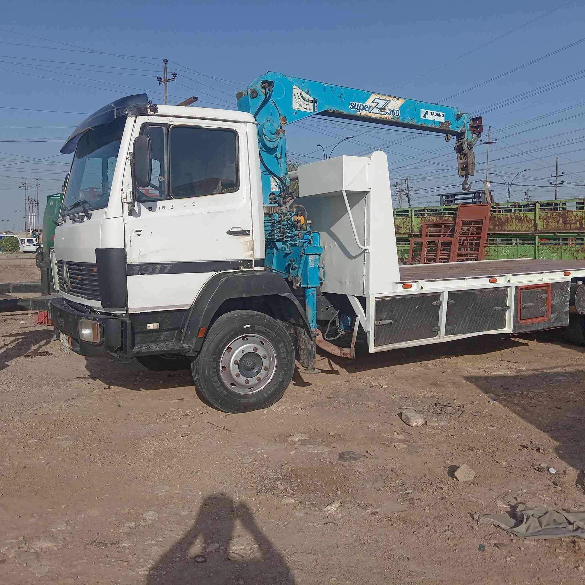 سلام عليكم كرين للبيع البه مارسيدس موديل 92 رقم انبار مشروع وطني تحويل مباشر نوع الجهاز سوبر زت ثلاثه طن مكفول من لحيم والفطر مكان ميسان العماره للاستفسار ***********
