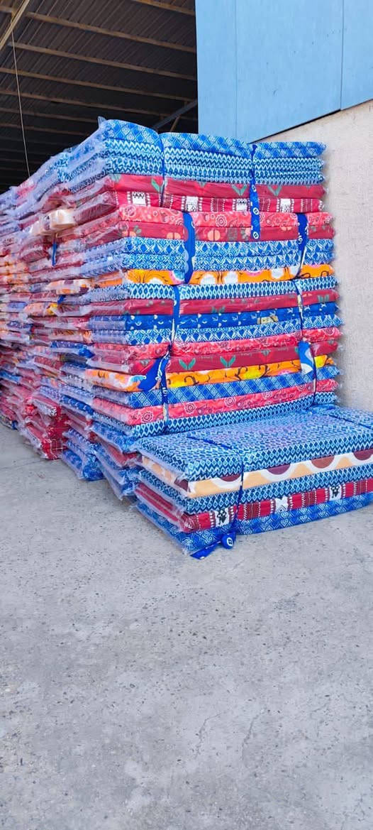 ياالله اللهم.صلى على محمد وآل محمد 
مفروشات الشورجه 
عروض نار 
تم وصول دوشك سفنج
ارتفاع ١٠ سنتم
طول ١٨٥
عرض ٨٥ 
سعر مذكو بالفيديو
العنوان الغزاليه شارع ضغط شارع عسل
الاتصال ***********
او مراسله صفحه أهلا وسهلا بكم
