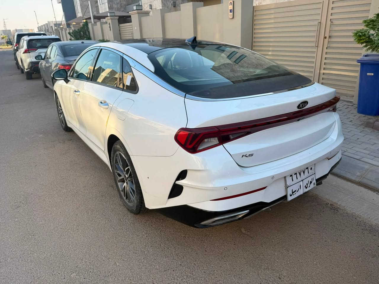 السلام عليكم
كيا k5 موديل ٢٠٢٠ خليجي محرك ٢٠٠٠دوش
فول مواصفات بنوراما ، كشنات جلد، سايدبريك بصمة ،لد خلفي
مكفولة عدا بارد ورصعات
ماشية ٩٧ الف كيلو
رايدها ١٨٥ وبيها مجال للشراي
مكاني بغداد
رقم ***********
