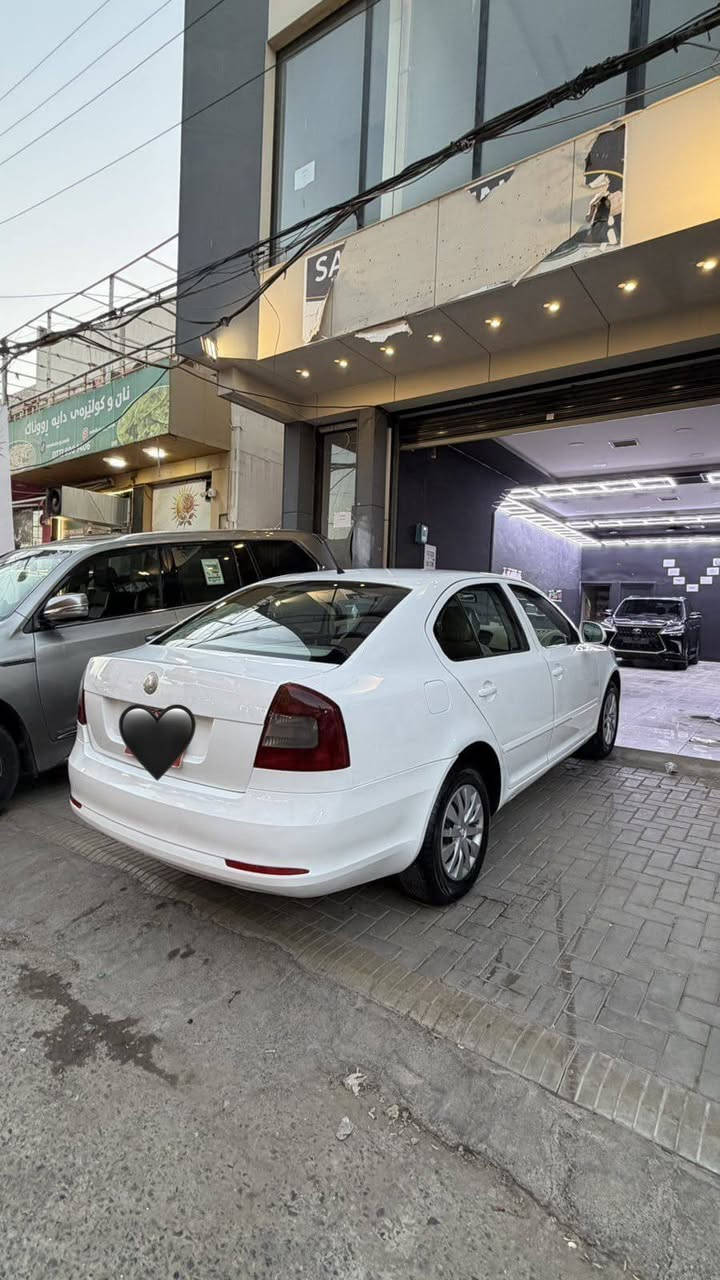 بابەت ڕیکلام 
شکۆدا ئۆکتاڤیا 2010
***********
***********
گێڕی عادی
مەکینەی 16بیلاد
گێڕ مەکینە 
تەقەو ڕەقە
کارەبای 
تەبرید
بەشەرت
تەکسی بوە کراوە بە قسوسی بۆیاخی 4گەڵای کراوە
4تای سفری لۆکی لەسەرە
کوشن و گاعی لۆک
هەیکەلی نمونەیە
پێش وو دوای کەپسە
سەنەوی تا 31تازەیە
بەس ئەوەماوە ڕەقەمەکەی بەستی
سعری :تێل بکە بۆخاوەنی

***********
*********** السليمانية, العراق
