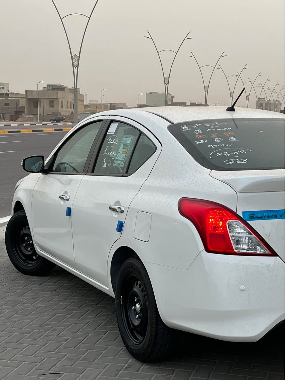 السلام عليكم نيسان صني مديل2026 زيرو ماشيه 1 الف كفاله من الرصعه كلشي عله وضع شركة شباك جديد نحله فول مواصفات جام اربعه كهرباء تبريد خلفي شاشه كامره حساس خلفي اشاره بلمري اربع سماعات سياره كلش جديده سبير ما نازل كفاله عامه رقم اربيل سنويه ال2031 بسم شركة تريد وكاله تريد تحويل مكاني بصره القبله رقمي*********** سعرها ب130 البصرة, العراق
