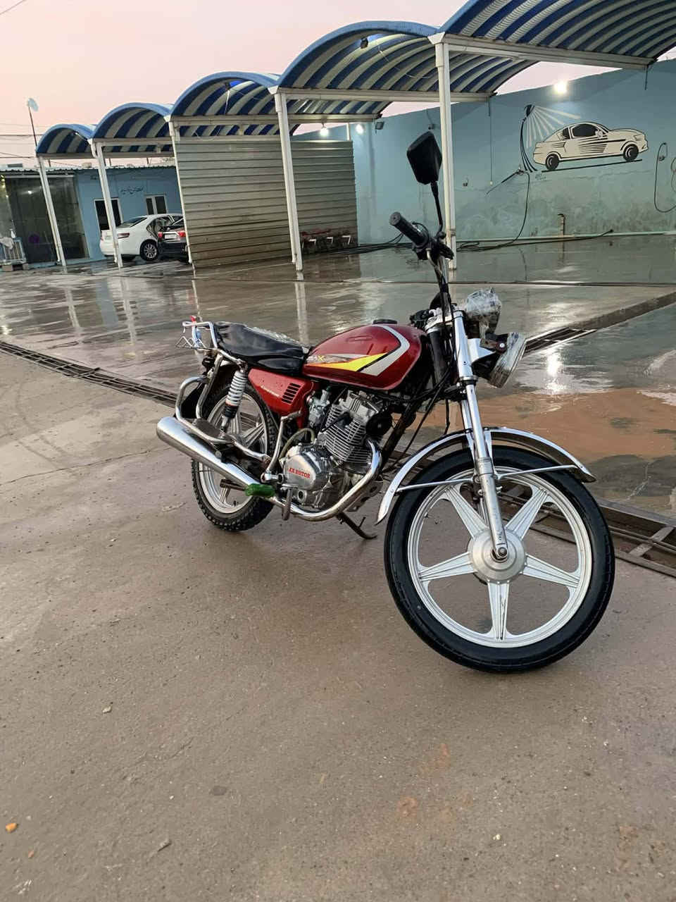 5گير 
نضيف كهربائيات شغاله لايت سلف هورن 
محرك بي صرف 
سعره 175بي مجال 
***********
