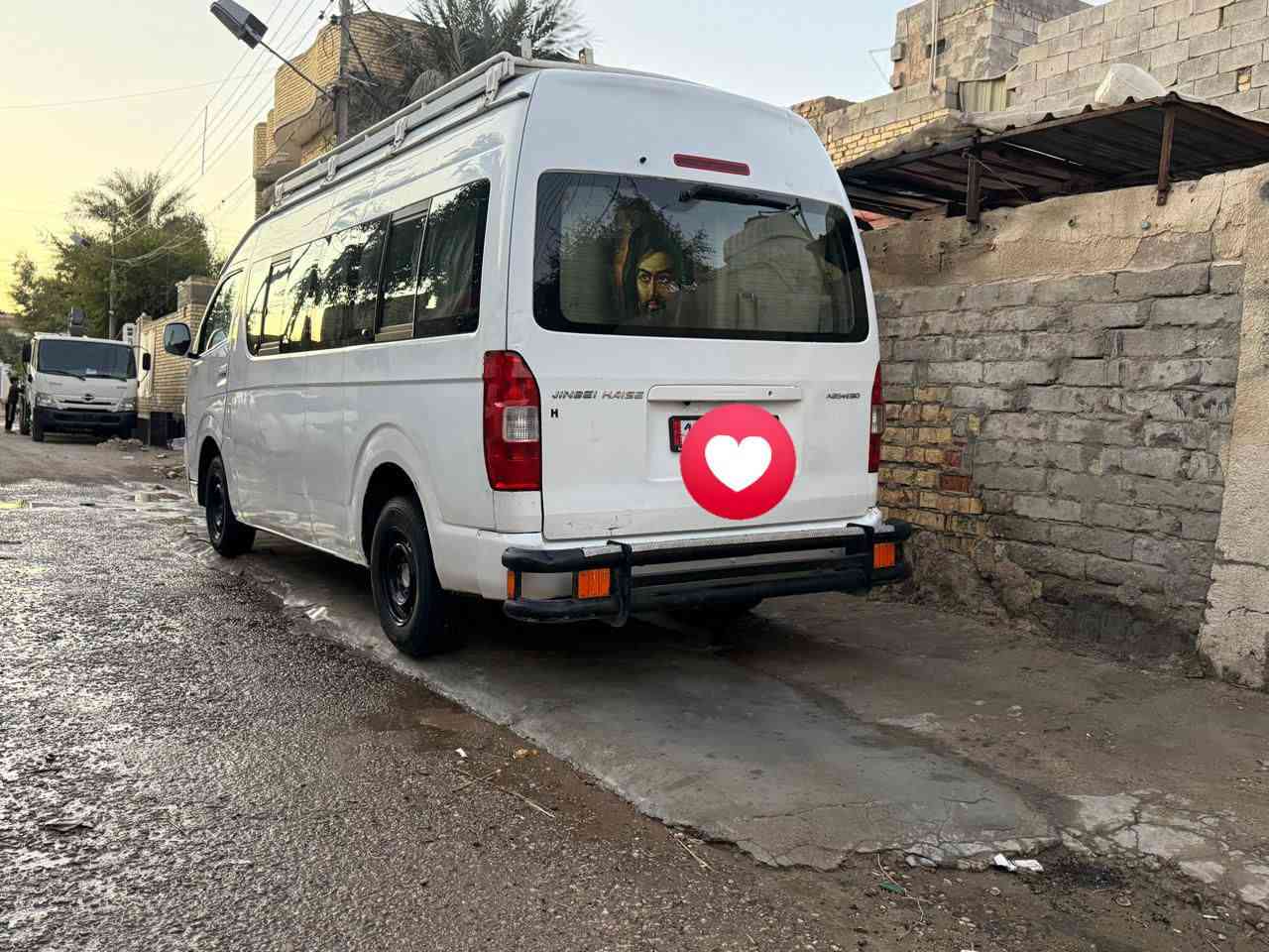 جنبي  H2.2014 سياره ماشيه 130 الف مكينه كير اكسل حداديه مكفوله بيه ضربه مصفره بسمي رقم انكليزي  ميسان   
استفسار ***********.   سعره 135
