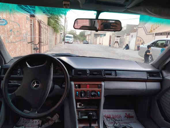 مارسدر دب 300بلاد.    ملاحضه  تره اخوي من توعدني واني ابقه عل كلامك ويطلع عندك ضرف او متكدر تجي اخوي واب من ادك عليك عادي كل واحد وضرفه البشر ما معصوم من القدر تحياتي
مكينه وكير بطه 3000ديلكو  كهرباء كله شغال ايبس شغال صدى كله جديد منضومه بنزين ادمن كامل رقم اربيل دولي سنويه جديد لحد 2028 بشرط تحويل وكاله حاضر قوعد الدبل نضاف مصبوغه جماليه بدون ضرر قفل مركزي تخم تايرات وياله حاويه لوك كشنات جده بدون نقص سعره 62ومجال لطيبين  ساكن ديالى ***********
