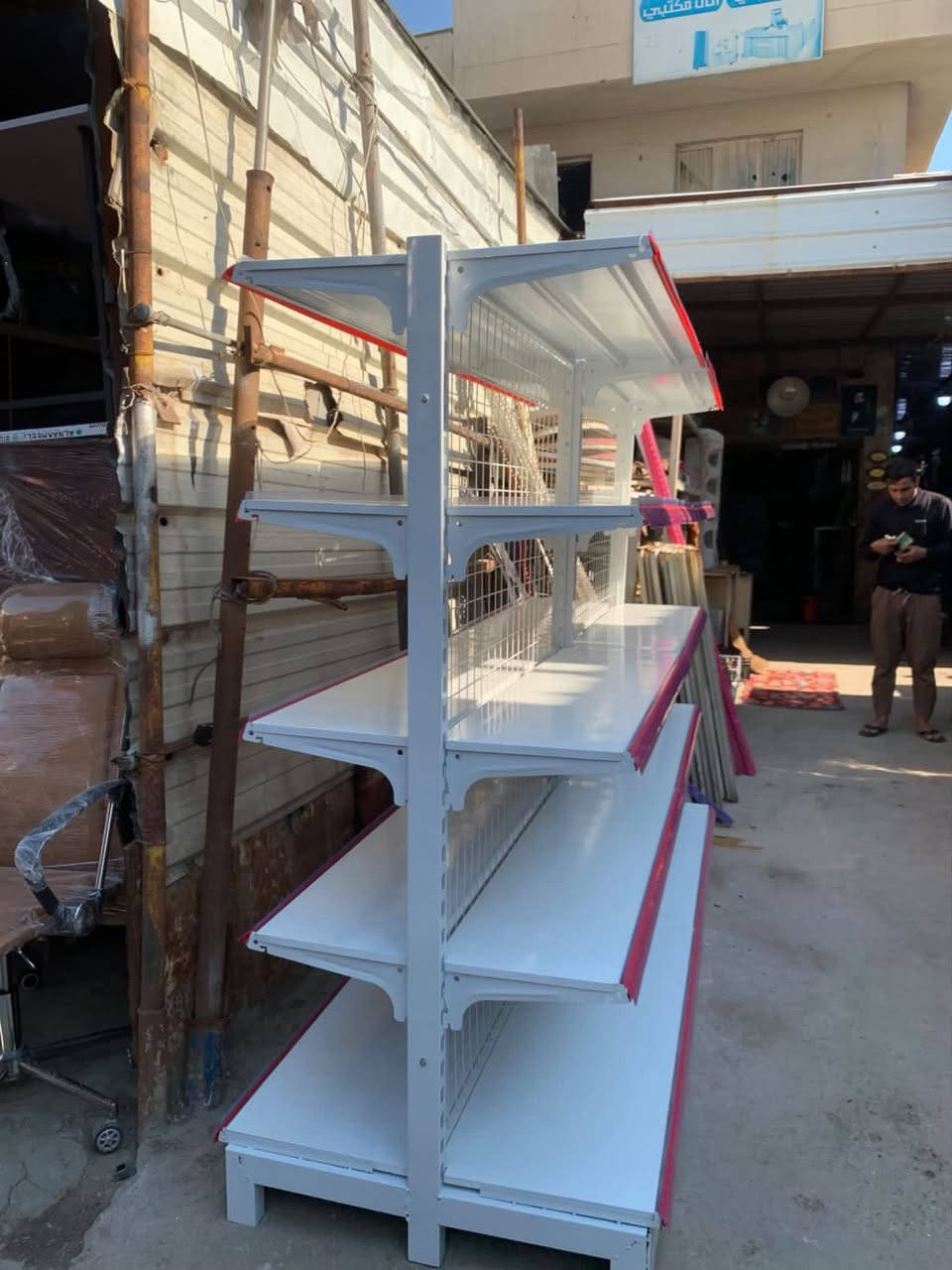 سلام عليكم توفر رفوف جناح أو وسطي سعر مناسبة عنوان بغداد سوق مريدي انتصل تدلل ***********👉
