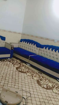 ٥ قنفات • ١٠ مقاعد