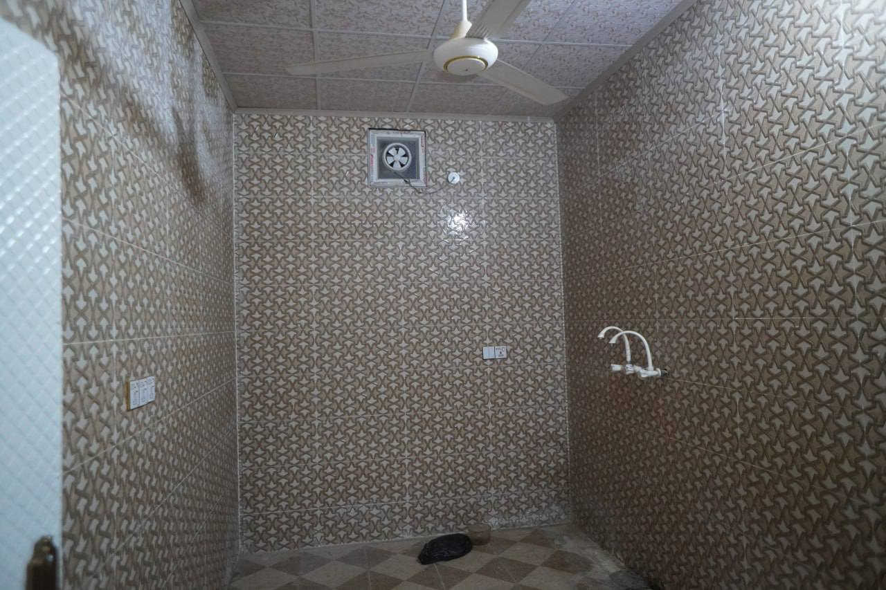 🏠 شقة للإيجار بسعر مناسب ✨
الشقة متكونة من:
🛏 غرفة نوم
🛋 استقبال
🍳 مطبخ
🚿 صحيات
🌿 طارمة
🔹 بناء درجة أولى
📍 الموقع: شارع أم الخيل خلف مجمع كاظم الغيظ
🔹 متوفرة جميع الخدمات (مقرنص، ماء، مجاري)
📞 للاستفسار: ***********
