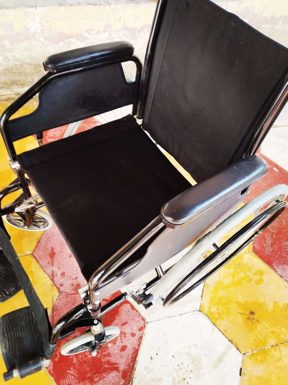 عربانه معوقين ستعمال قليل كلش
السعر ٩٠ المكان ديوانيه حي العصري


**إذا كنت صاحب هذا الإعلان وتريد حذفه لأي سبب، رجاءا أرسل رسالة إلى الدعم الفني**