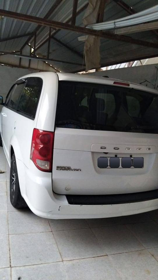 دوج كرفان 18sxt
بغداد ، 2030 سنوية 
 تبريد ، تدفئة 
تخم تاير
 مكينه كير جيده 
الابواب والجنطة ميكانيك 
حداديه جيدة 
حادثه في امريكا بجم جاملغين وبنيد والباقي مكفول 
المسافة المقطوعه 80 
السياره جاهزة وخير من الله هذا رقمي *********** واتساب 
السياره موجوده بالشطره
 السعر 160
