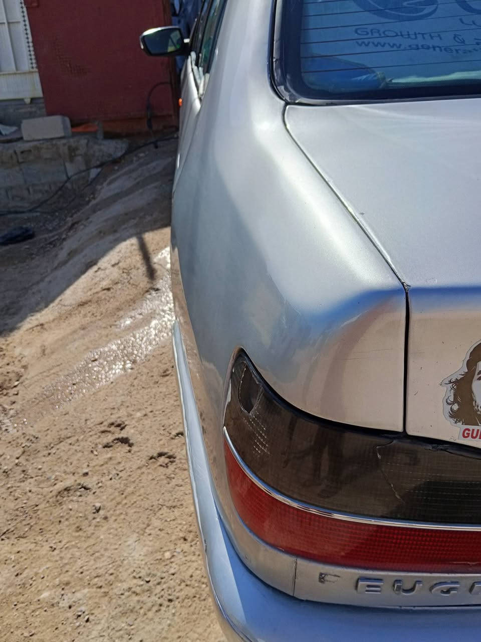 بيجو ٢٠٠٢ سلفر مكينه خير من الله  تخم تاير نضيفه فقط نقص تبريد عاطل بيع او مراوس سنويه منتهيه صار عشر تيان رقم بغداد ***********
