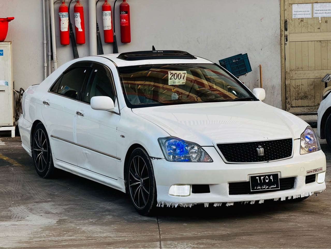 شاهینە 184 مووس بێ دووکەڵ سەیارەکە. 3 دووگمە. ساج سوور. ئاوێنە. شەفت بەسمە. رەساسی حاسە کامێرا. باتری تازە. رۆنی مەکینە تازەیە هایدرۆلیکی تازەیە. ناوی داشبلولی زۆر جوانە قوفڵ و کۆتای 58 گڵا.قوفڵ گۆڕینۆش. ئەکەم بەشتێ بە دڵم بێ موشتەری نیت نامە. مەنێرە. 
***********شوین کەلار كالار, السليمانية
