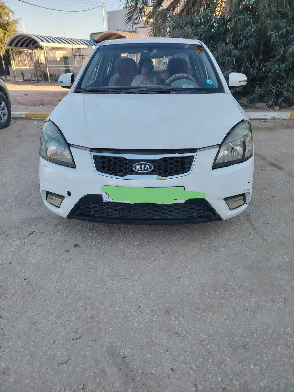 كيا ريو 2012 السعر 85 وبيها مجال للتواصل *********** واتساب

