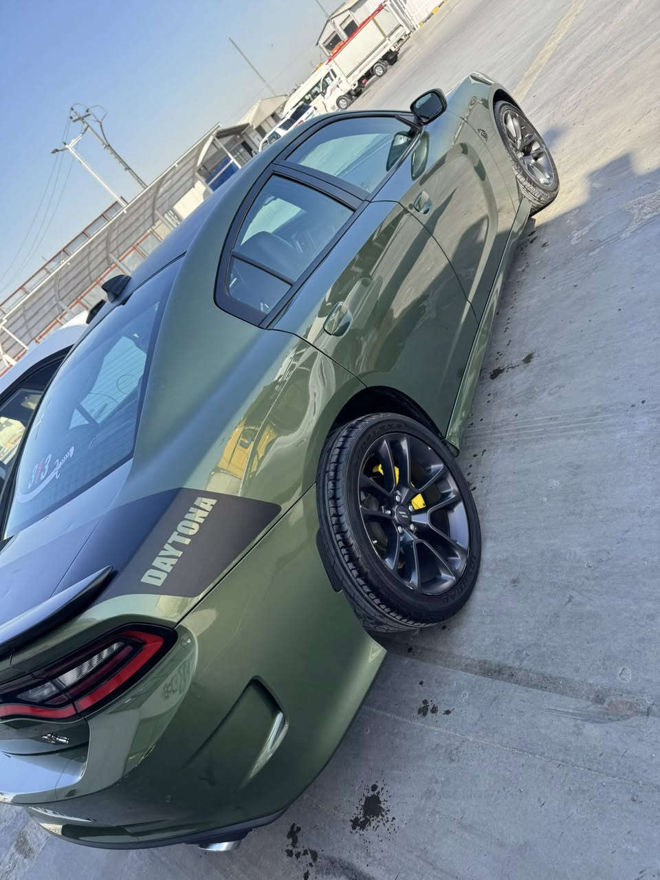 دوج جارجر 2022 ديتونا
للبيع رقم بغداد شبه مميز
ماشيه 54 الف ميل حادثها موظح بالصور تبديل دعاميه وبنيد وتعديل بالشاصي الايمن مواصفاتها معروفه فتحه كشنات تدفئه تبريد والخلفيه تدفئه شاشه جبيره
سياره متصرف عليها دينار
رقم صاحب سيارة ***********
