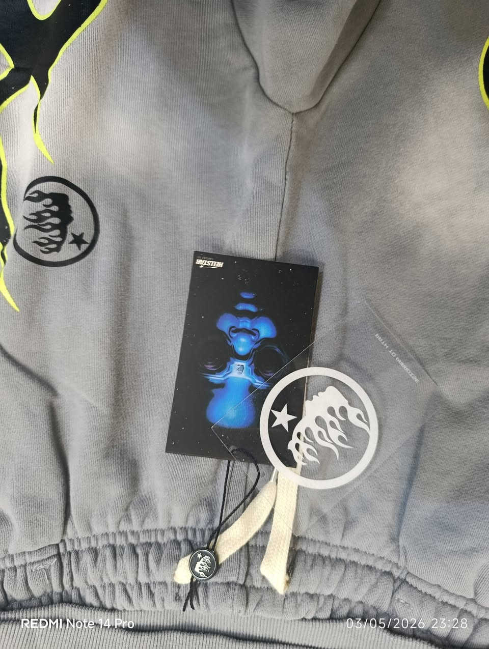 Hellstar
تراك هيل ستار جديد ما ملبوسة 
قياس m-L
توفير توصيل للكل محافظات


**إذا كنت صاحب هذا الإعلان وتريد حذفه لأي سبب، رجاءا أرسل رسالة إلى الدعم الفني**