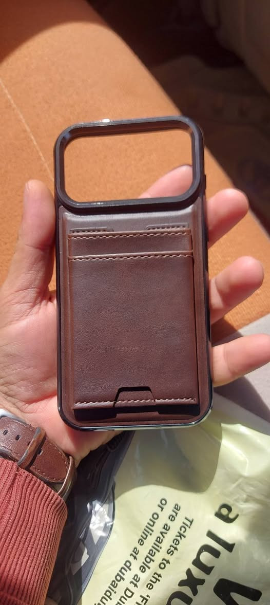 كفرات أيفون 17  أصليات وجديد مامستخدمات 
السعر 25 وبيهن مجال المراسلة علئ الخاص.


**إذا كنت صاحب هذا الإعلان وتريد حذفه لأي سبب، رجاءا أرسل رسالة إلى الدعم الفني**