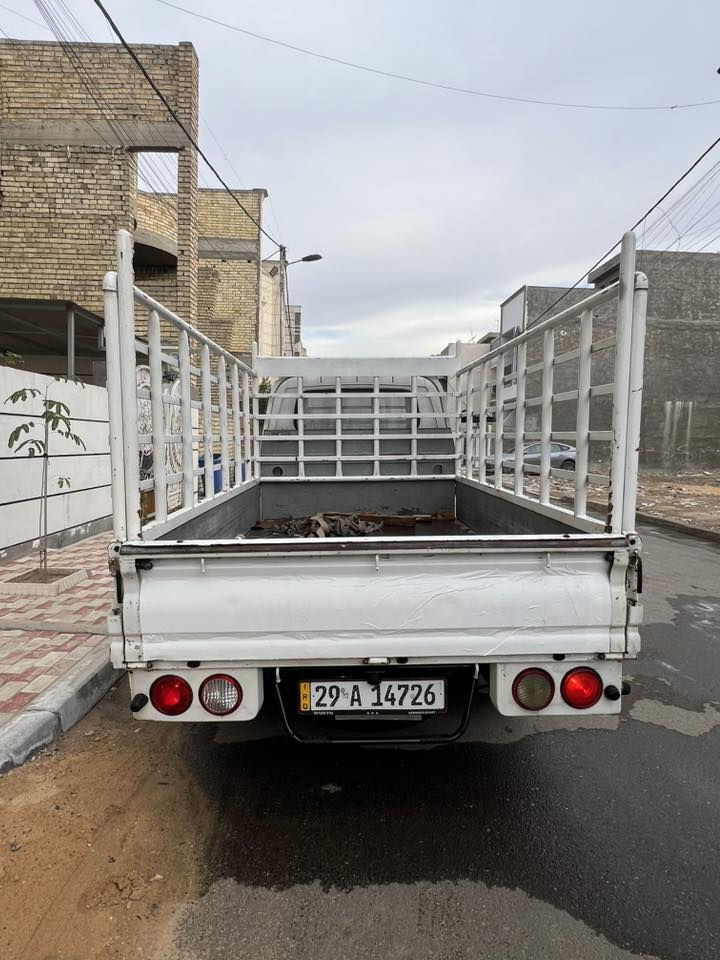 السلام عليكم كيه موديل 12تحويل ثاني يوم محجر بوري تخم تاير تانكي 120كير مكينه شاصي كشر كفاله عامه 

عنوان بغداد 

***********
