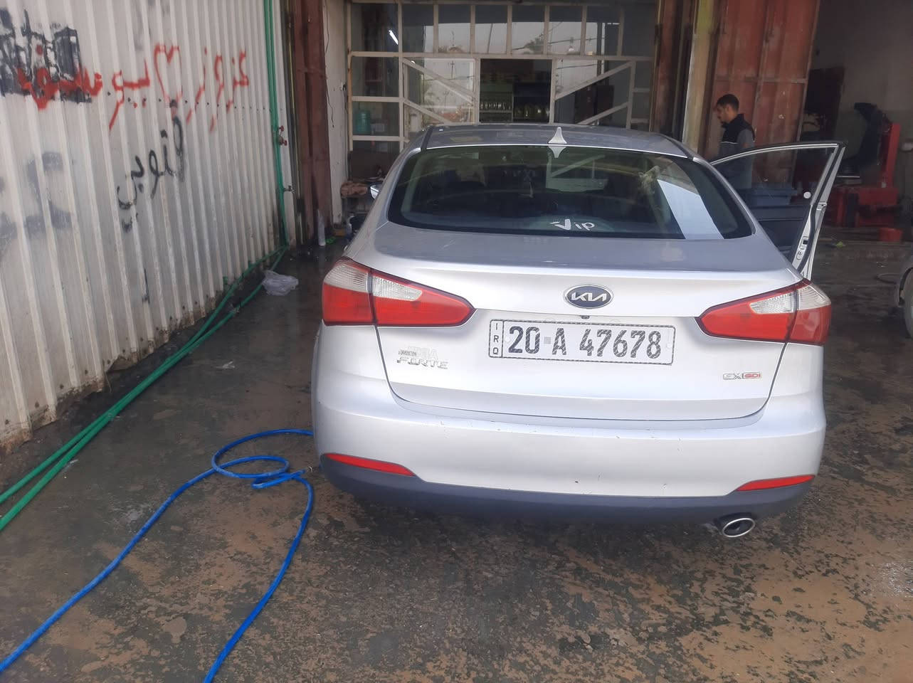 ا
سلام عليكم للبيع فورتي 2015  وارد أمريكي  مكينه 2000 سياره جاهزه من اي نقص سعر 97 وبيها مجال ***********
ديالى الخالص السونار مرفق
