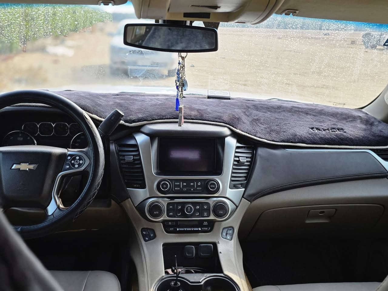 سلام وعليكم احبتي
تاهو 2015 خليجي

موصفات كشن كرهباي مريات شفط 

كامره خلفيه بصمه بيبان 

سياره كفاله عامه من ضربه 

معده بها صبغ برباع 4

رقم سياره بصره بسمي شخصيآ 

سعر 310 وبيها مجال 
 مكاني البصره شعيبه  

***********
